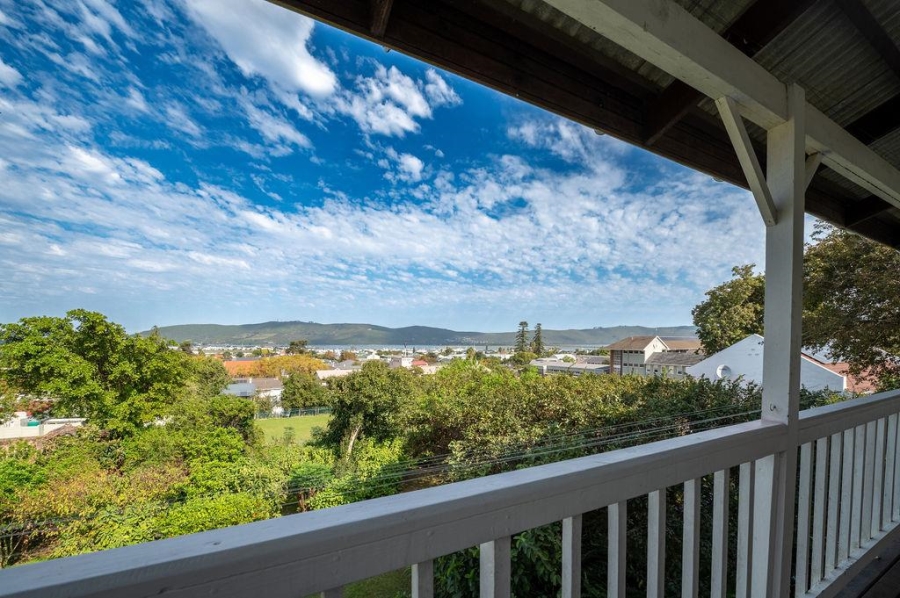 To Let 3 Bedroom Property for Rent in Knysna Central Western Cape